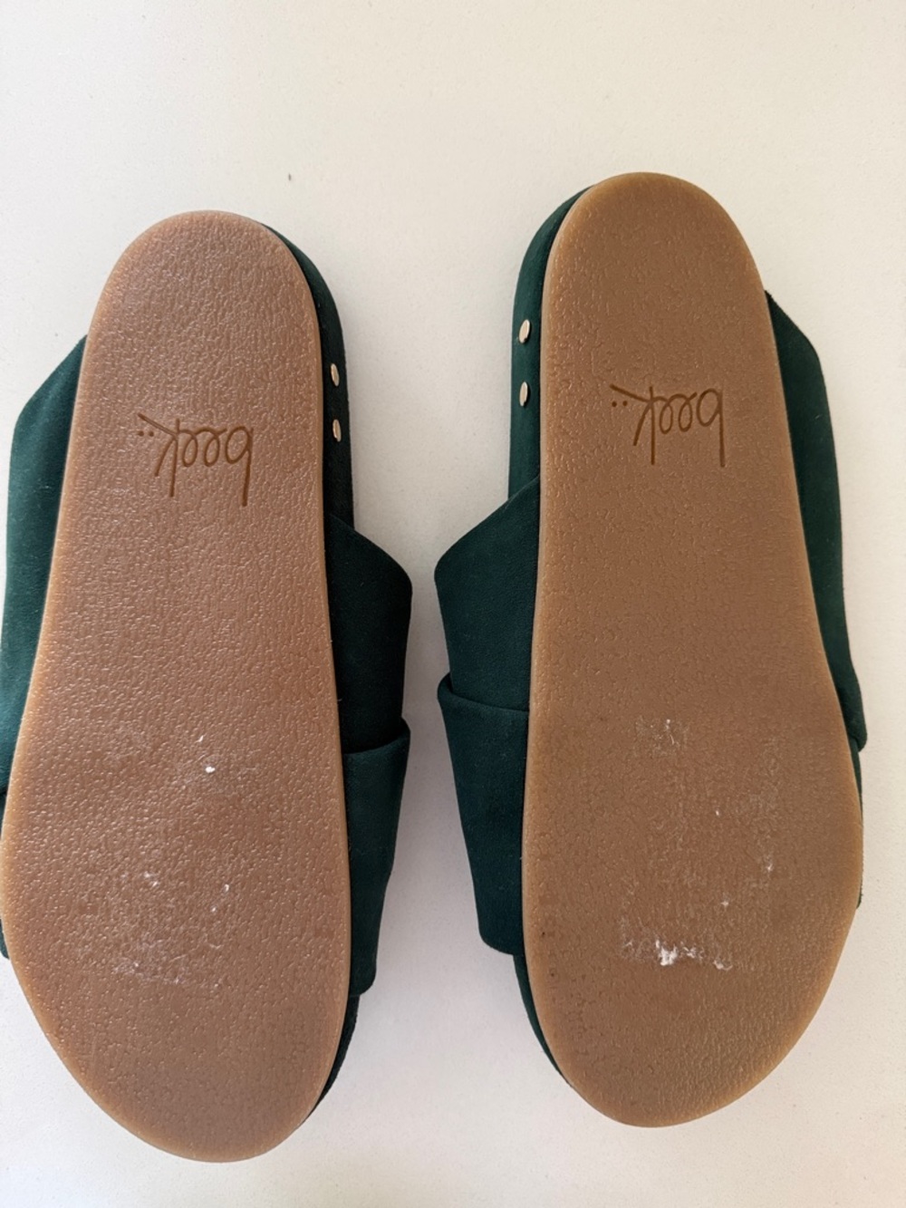 beek Women's Green Suede Crisscross Slide Mules size 7 - Picture 3 of 5